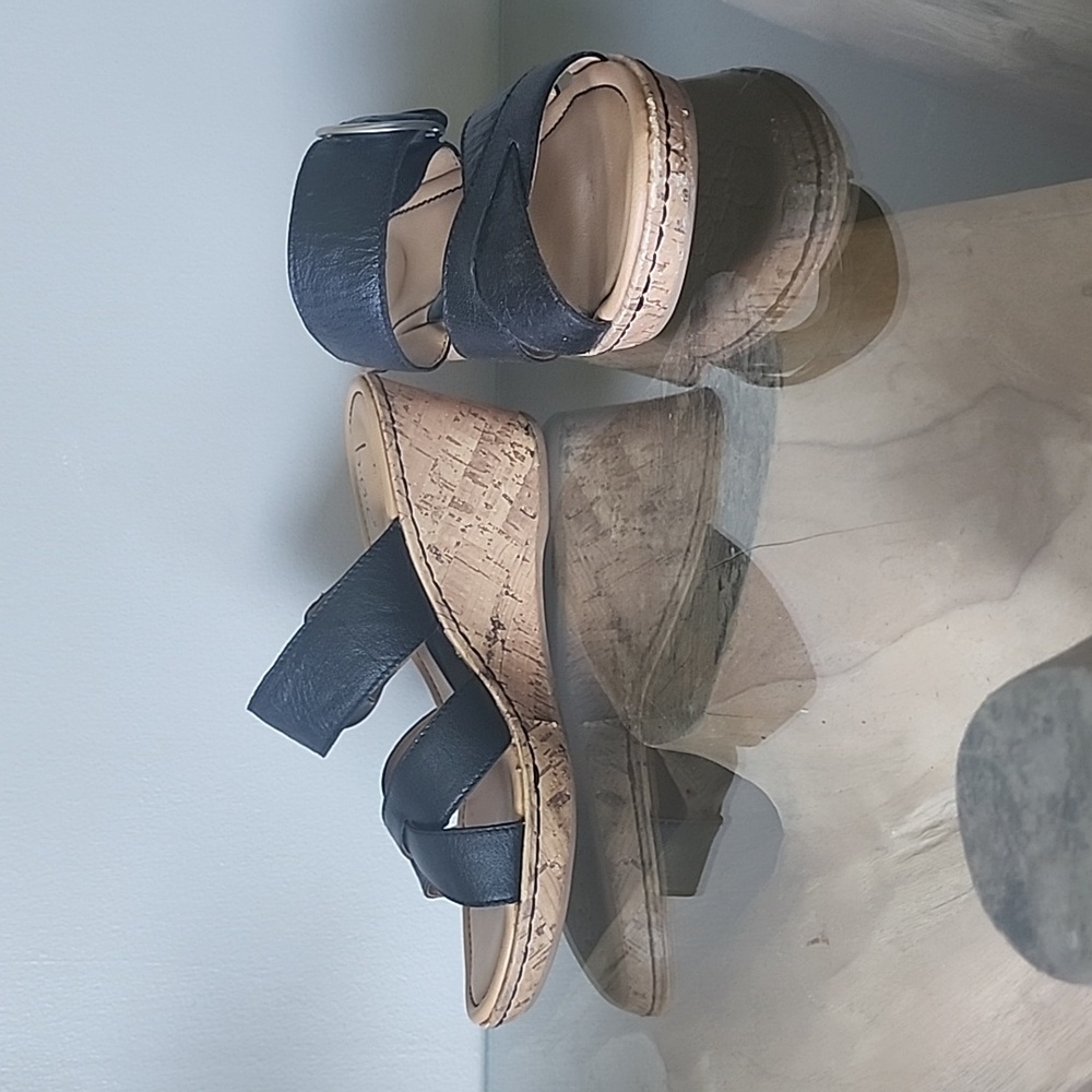 BOC Born Leather Black Strap Buckle Cork Wedge Sandals Womens 9